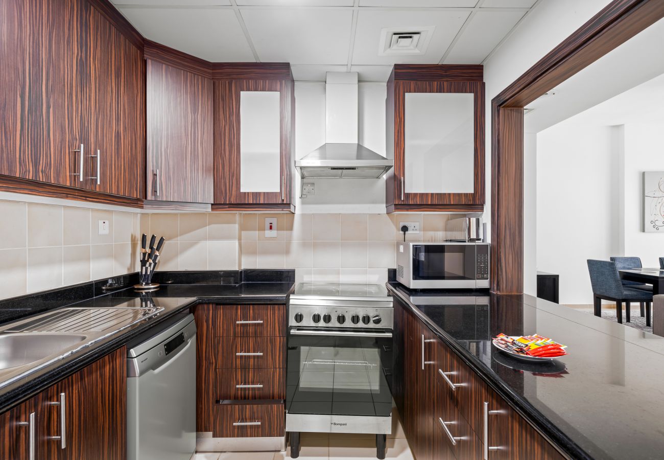 Apartment in Dubai - Luxurious Marina View Apartment