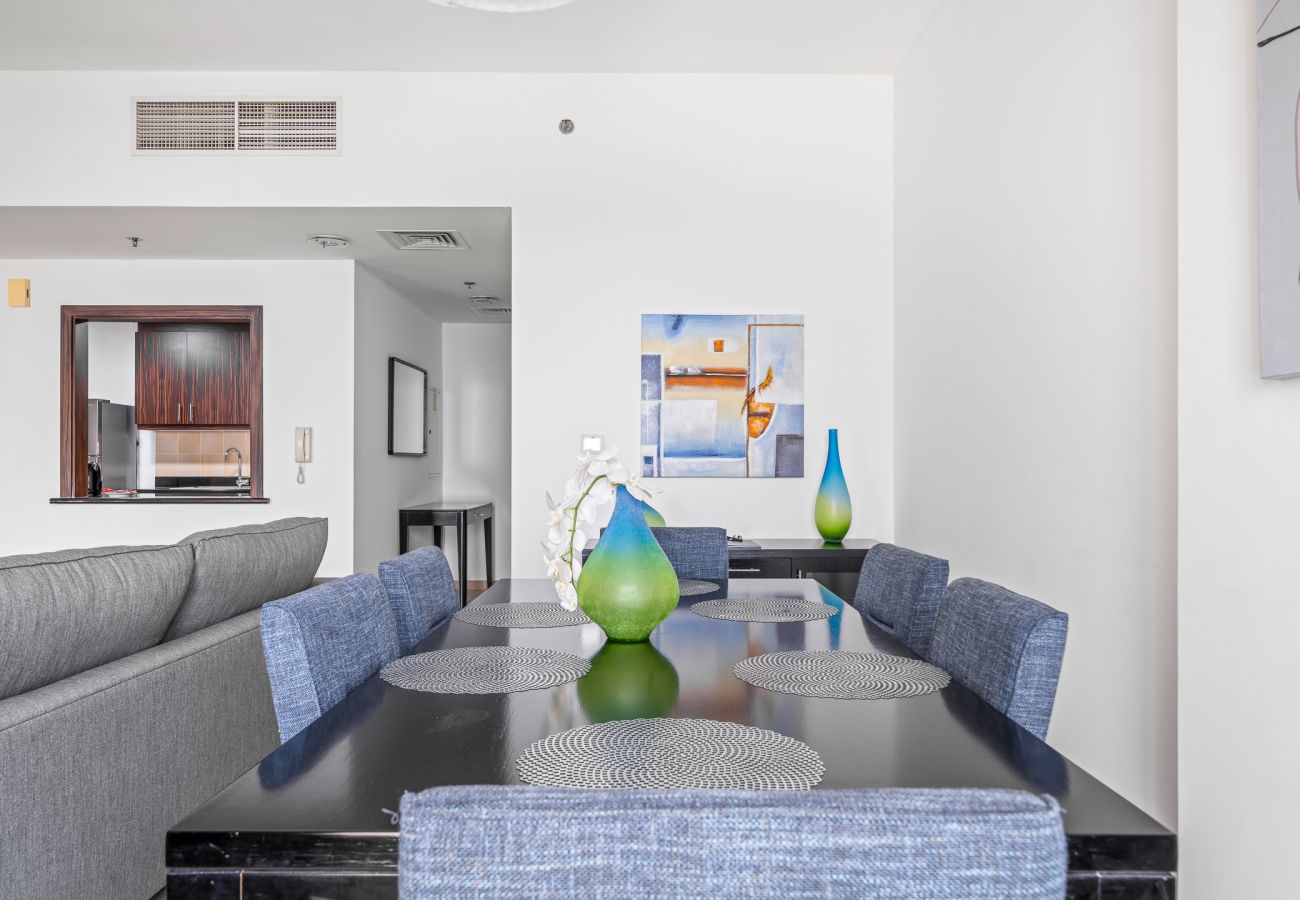Apartment in Dubai - Luxurious Marina View Apartment