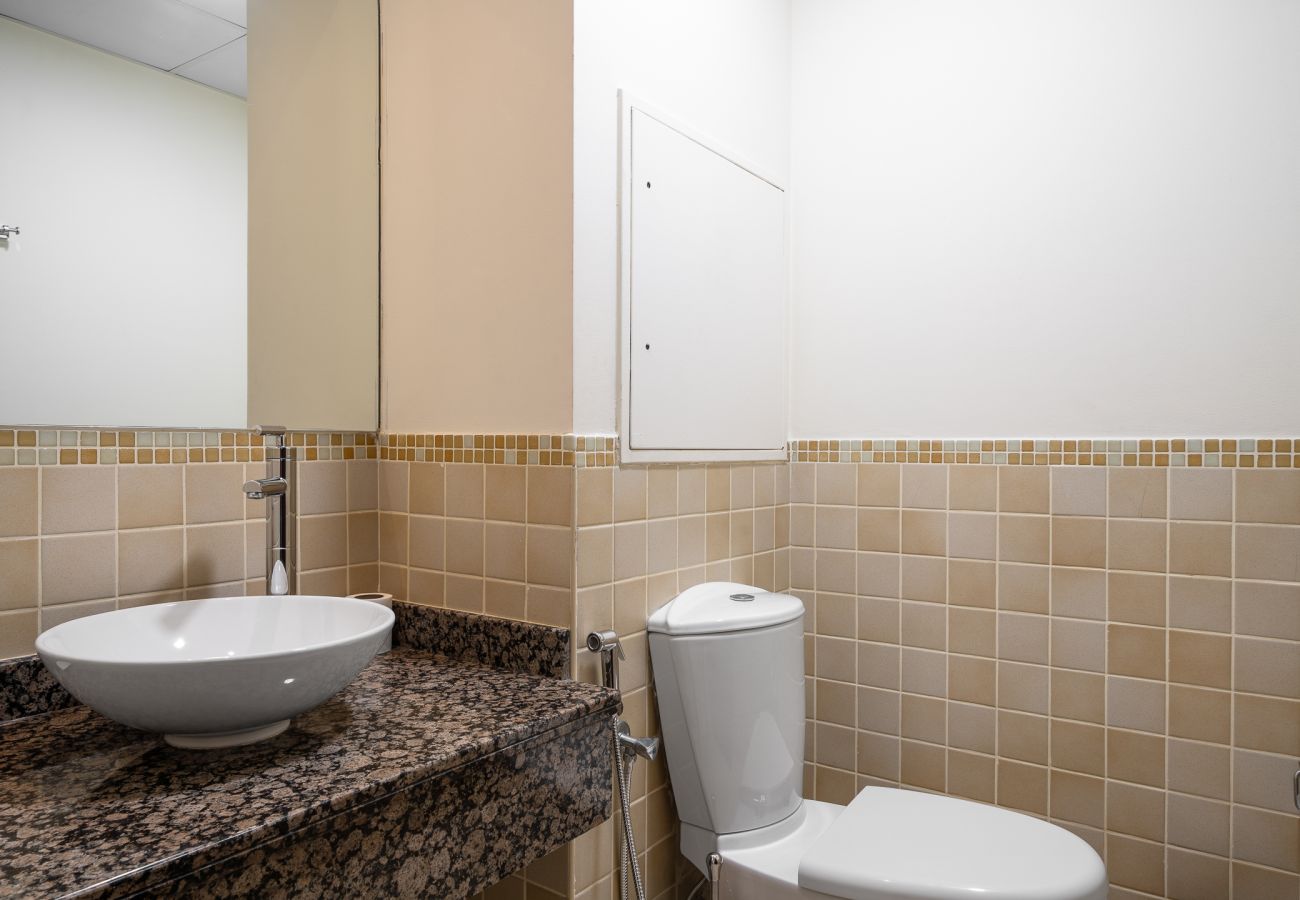 Apartment in Dubai - Luxurious Marina View Apartment