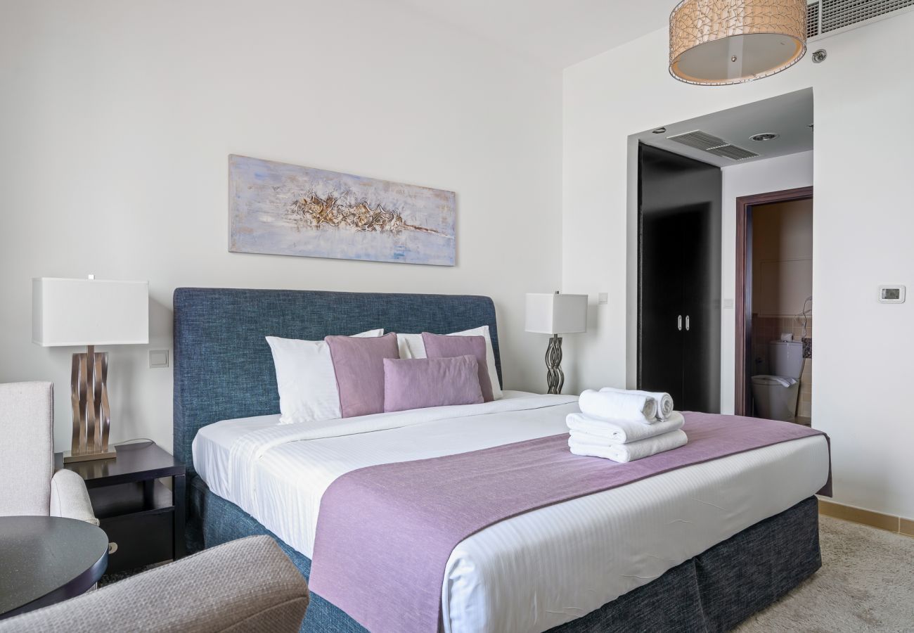 Apartment in Dubai - Luxurious Marina View Apartment
