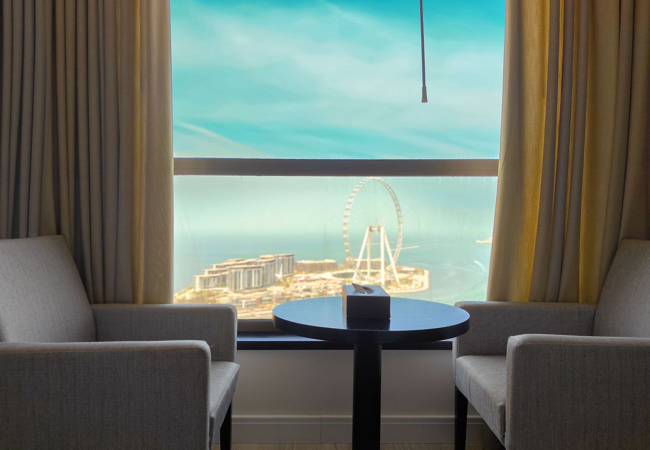 Apartment in Dubai - Stunning JBR beach & Dubai Eye views from Bed