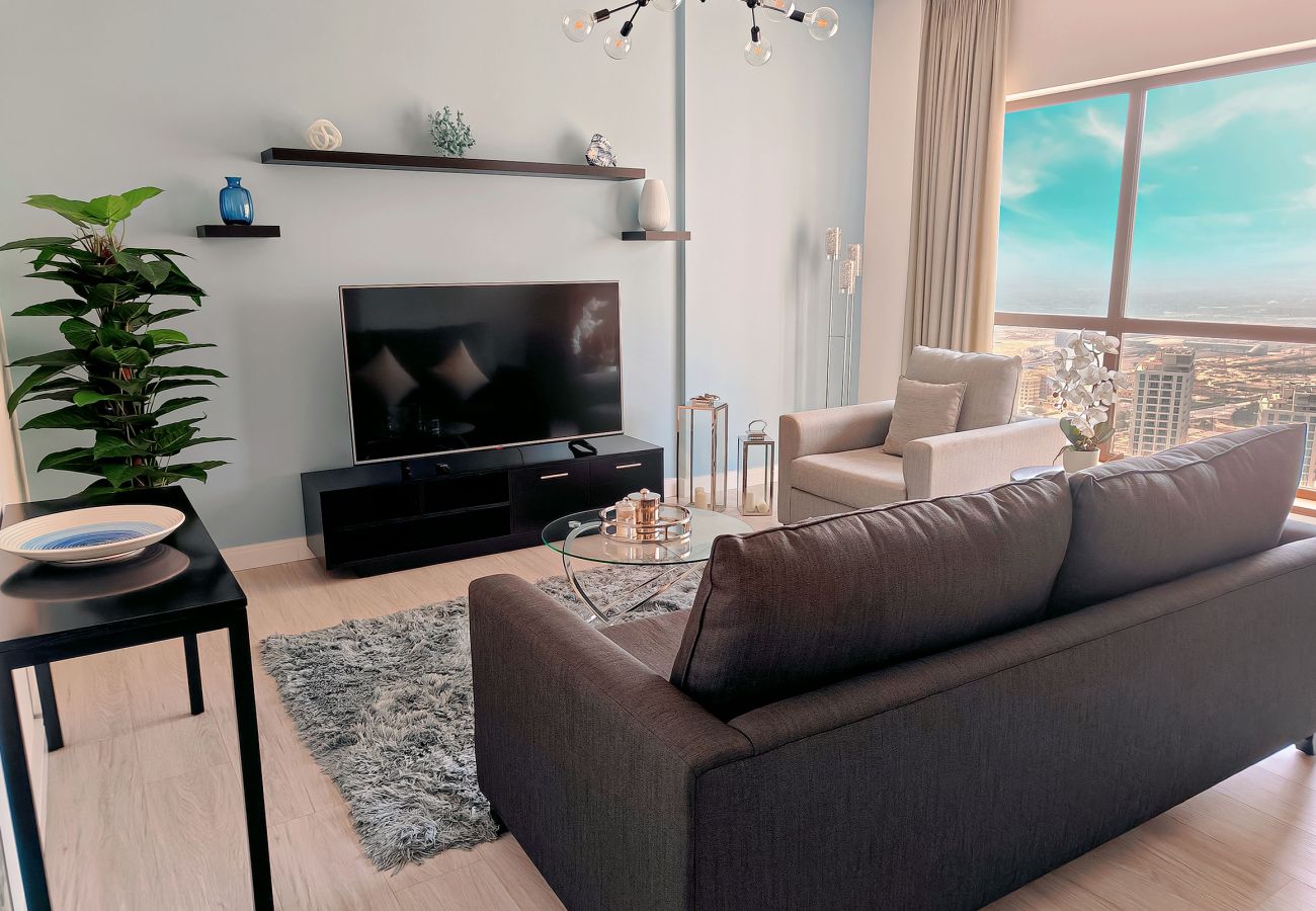 Apartment in Dubai - Stunning JBR beach & Dubai Eye views from Bed
