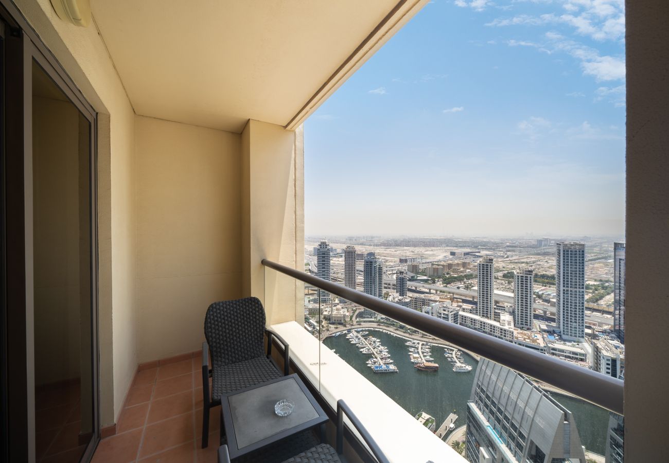 Apartment in Dubai - 2BR Elegant Marina View  Apartment
