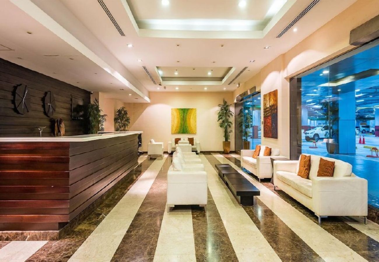 Apartment in Dubai - Amazing Marina View Apartment JBR