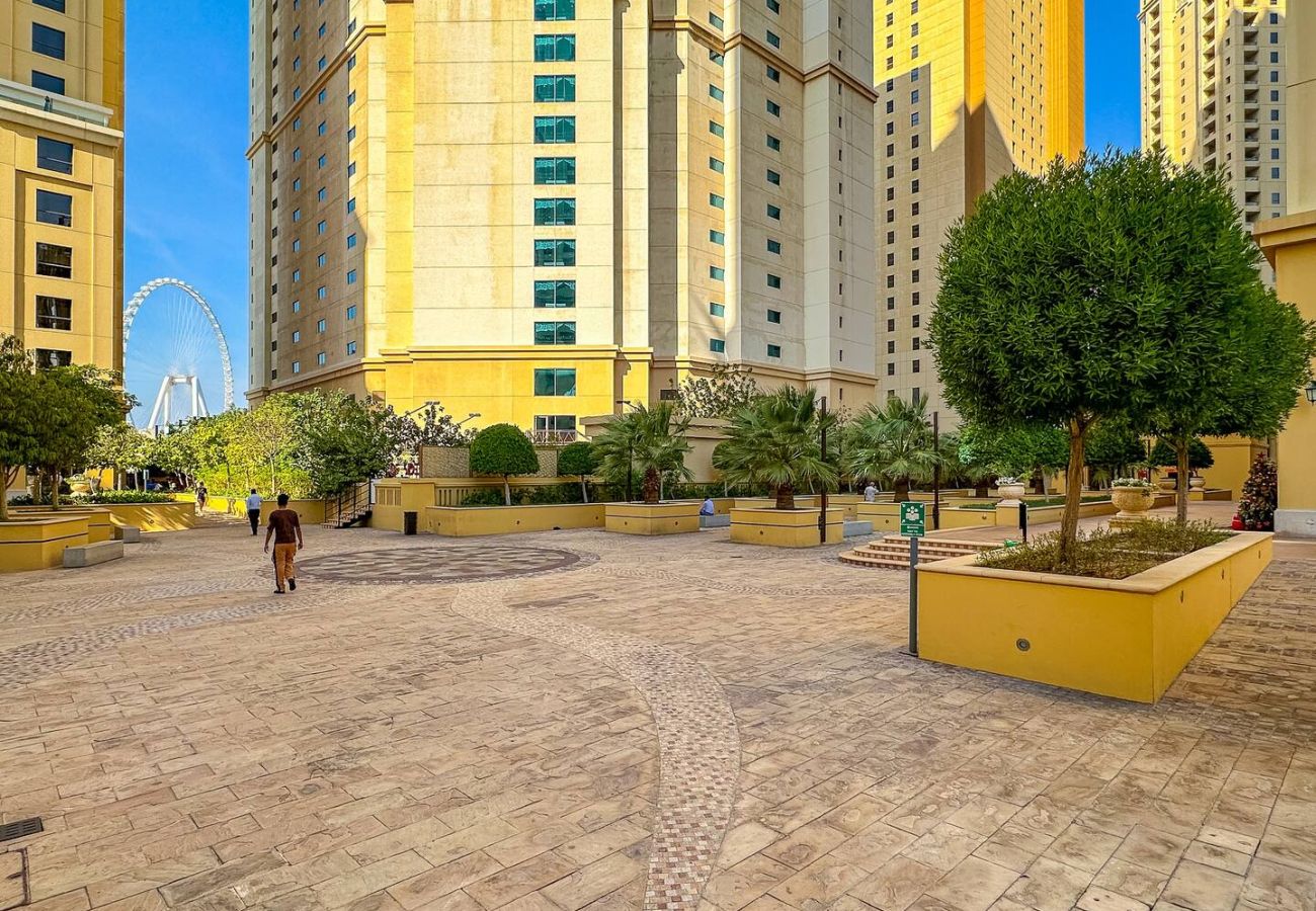 Apartment in Dubai - Amazing Marina View Apartment JBR