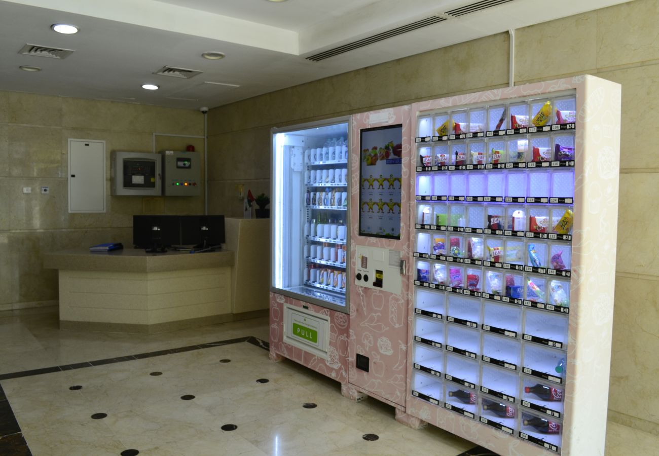 Studio in Dubai - Studio near by Furjan Metro Station 1 (5 min walk)
