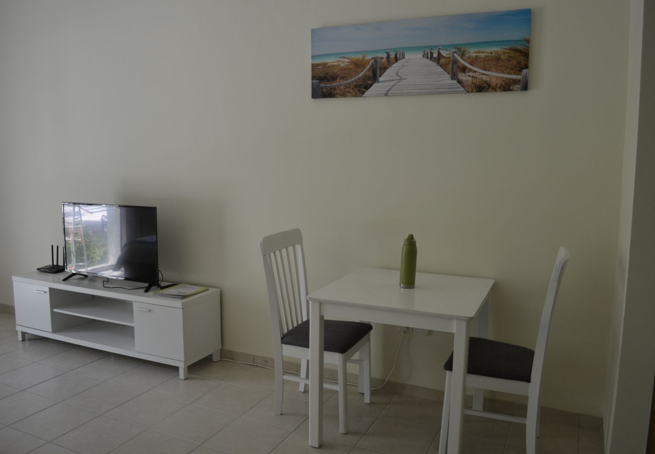 Studio in Dubai - Studio near by Furjan Metro Station 1 (5 min walk)