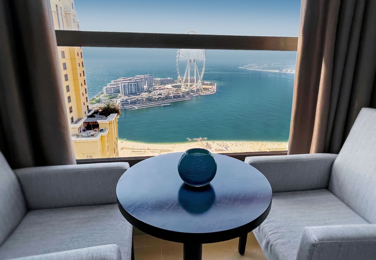 Apartment in Dubai - Luxury Sea & Marina View Apartment JBR