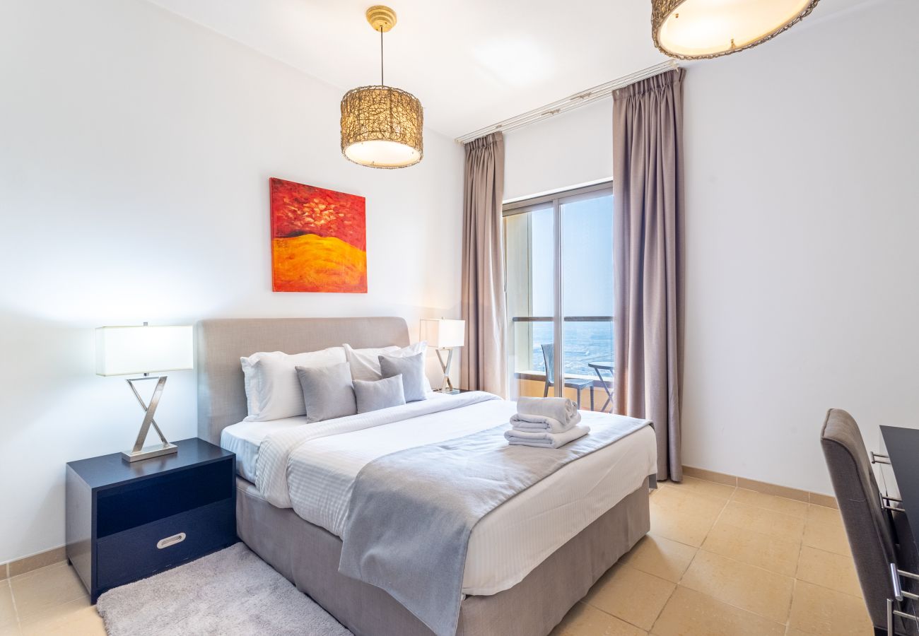 Apartment in Dubai - Stunning Marina View Luxury Apartment