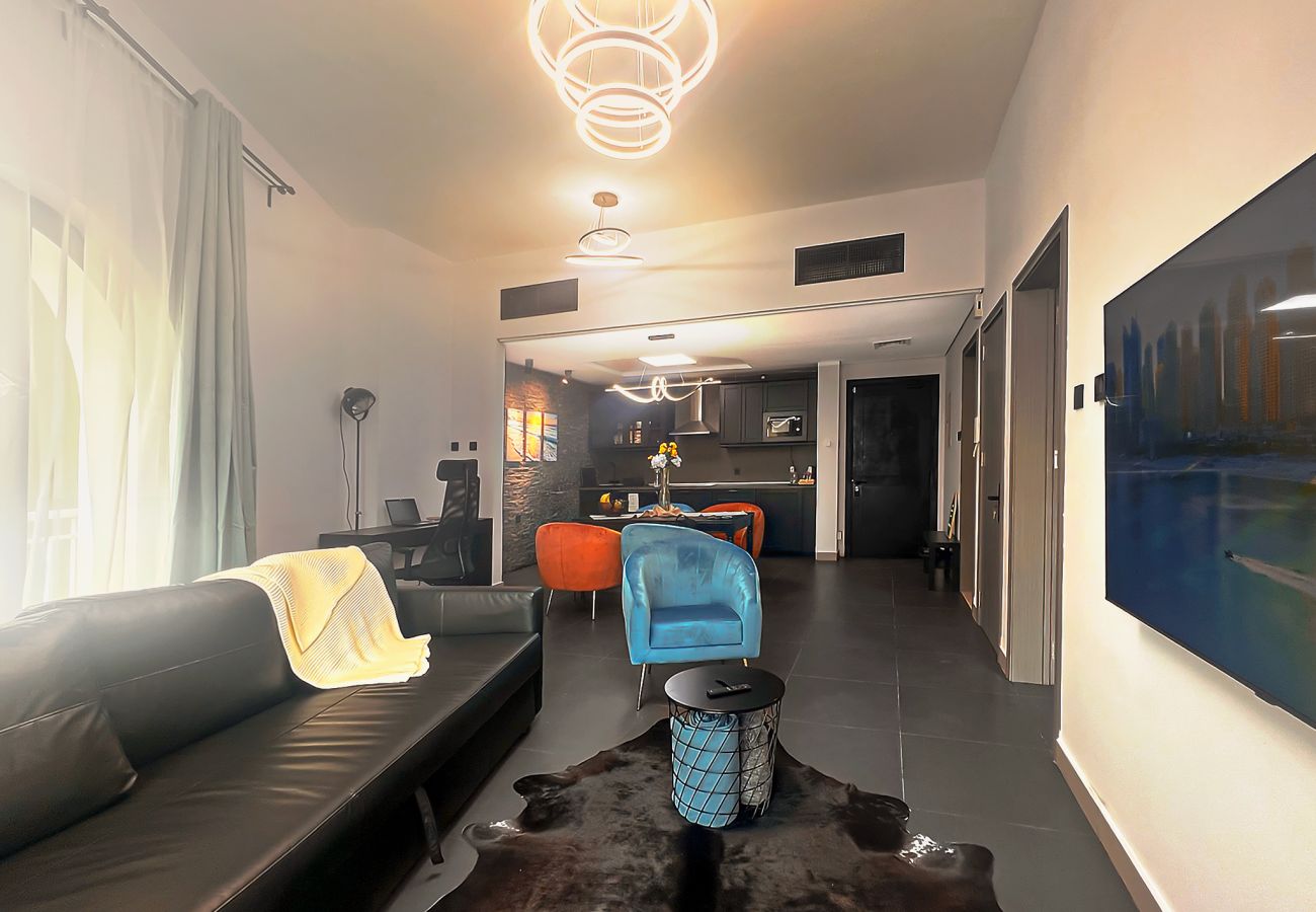 Apartment in Dubai - Refreshing Sunset Apartment, 5min walk to Metro