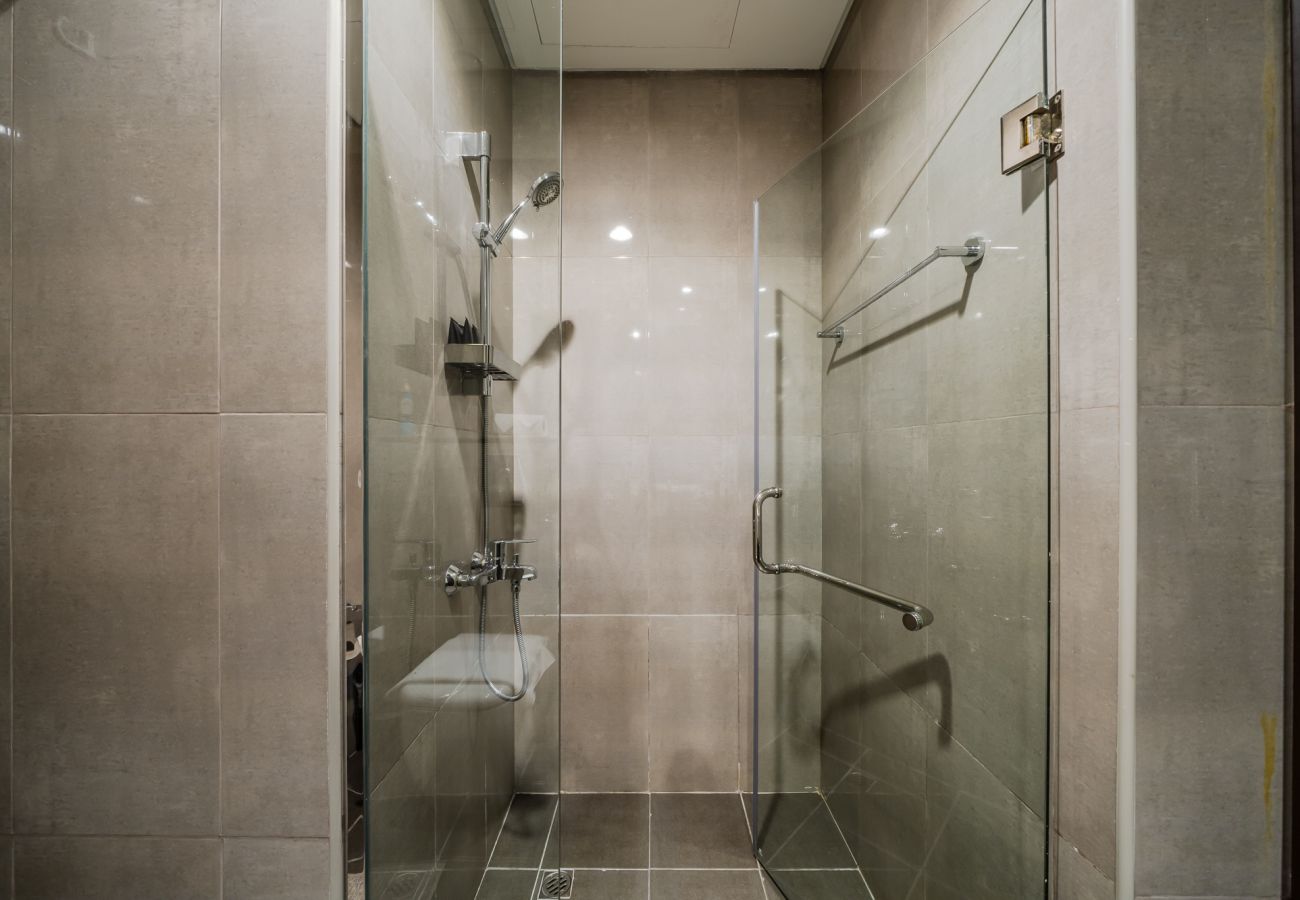 Studio in Dubai - Modern Studio I Merano I Close to Metro and Canal
