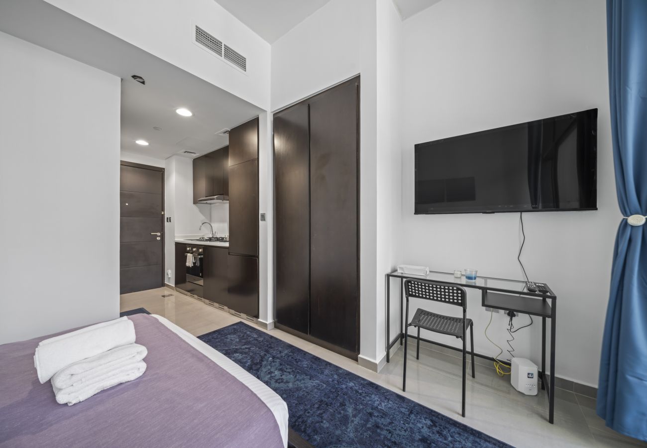 Studio in Dubai - Modern Studio I Merano I Close to Metro and Canal