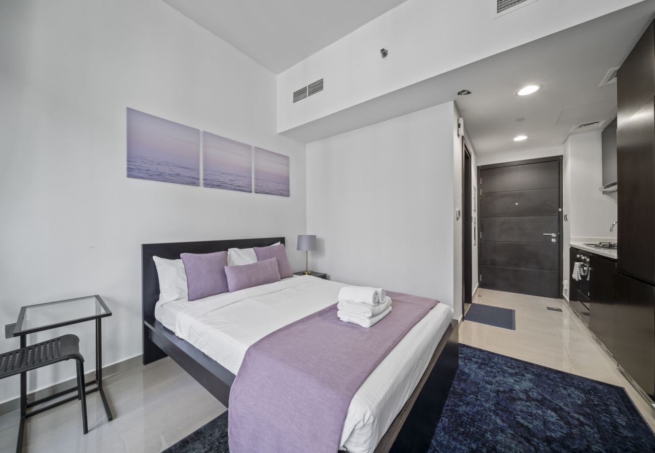 Studio in Dubai - Modern Studio I Merano I Close to Metro and Canal