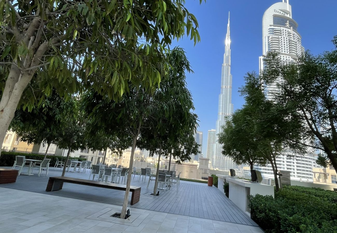 Apartment in Dubai - Stay & walk to Dubai Mall, Buj Khalifa