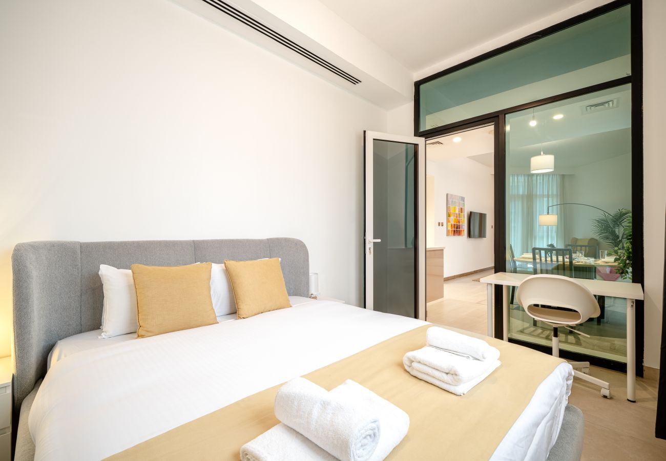 Apartment in Dubai - walk to Dubai canal by Missoni