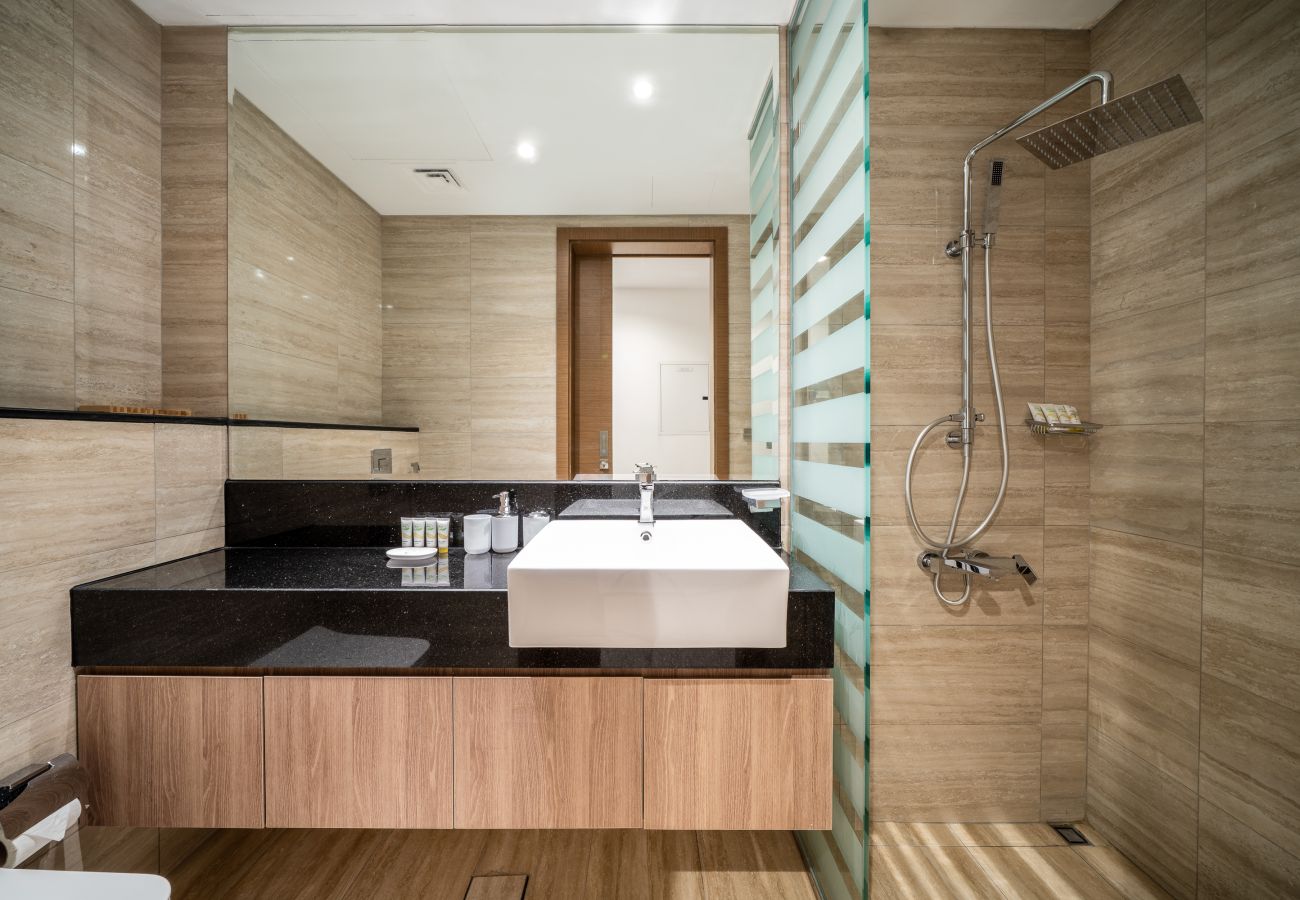 Apartment in Dubai - walk to Dubai canal by Missoni